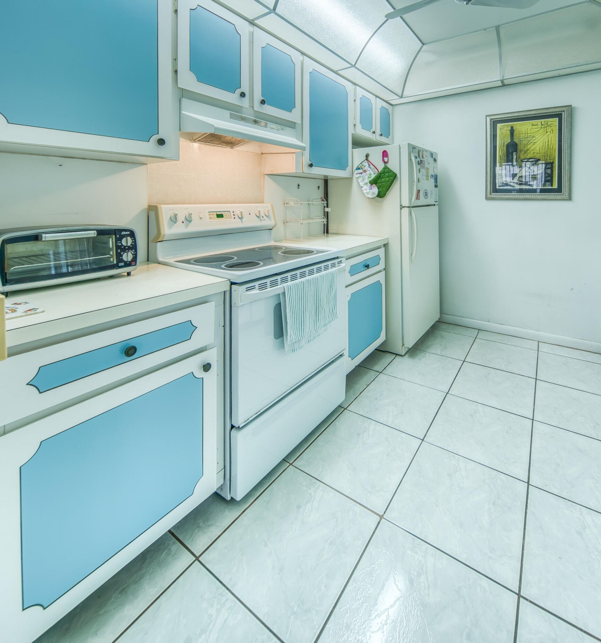 1 S Lakeside Drive, Unit A4, Lake Worth Beach, FL 33460 Photo