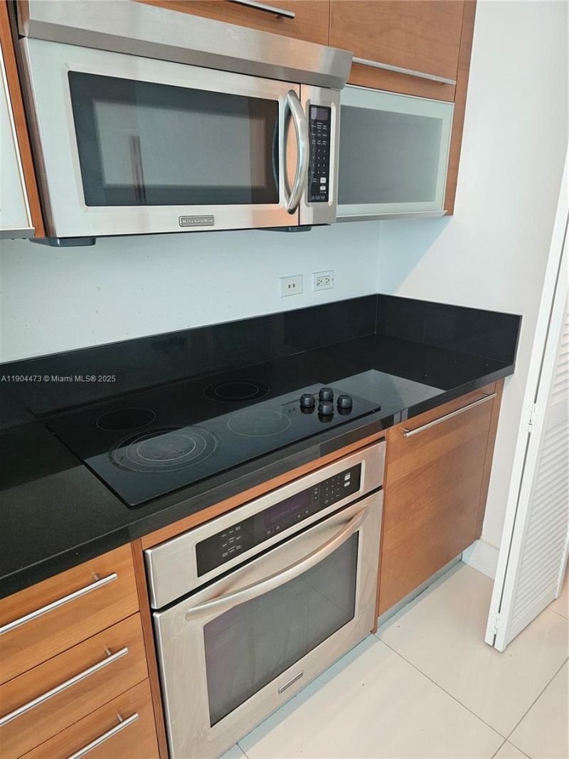 244 Biscayne Blvd, Unit 908, Miami, FL 33132 Photo