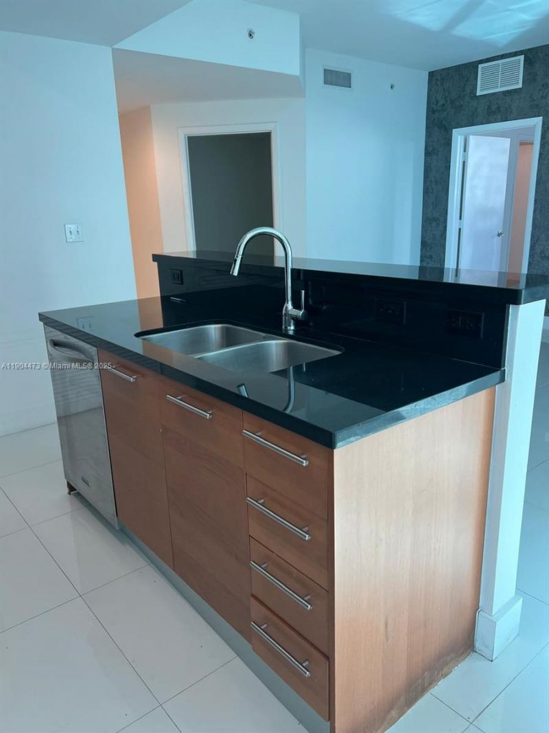 244 Biscayne Blvd, Unit 908, Miami, FL 33132 Photo