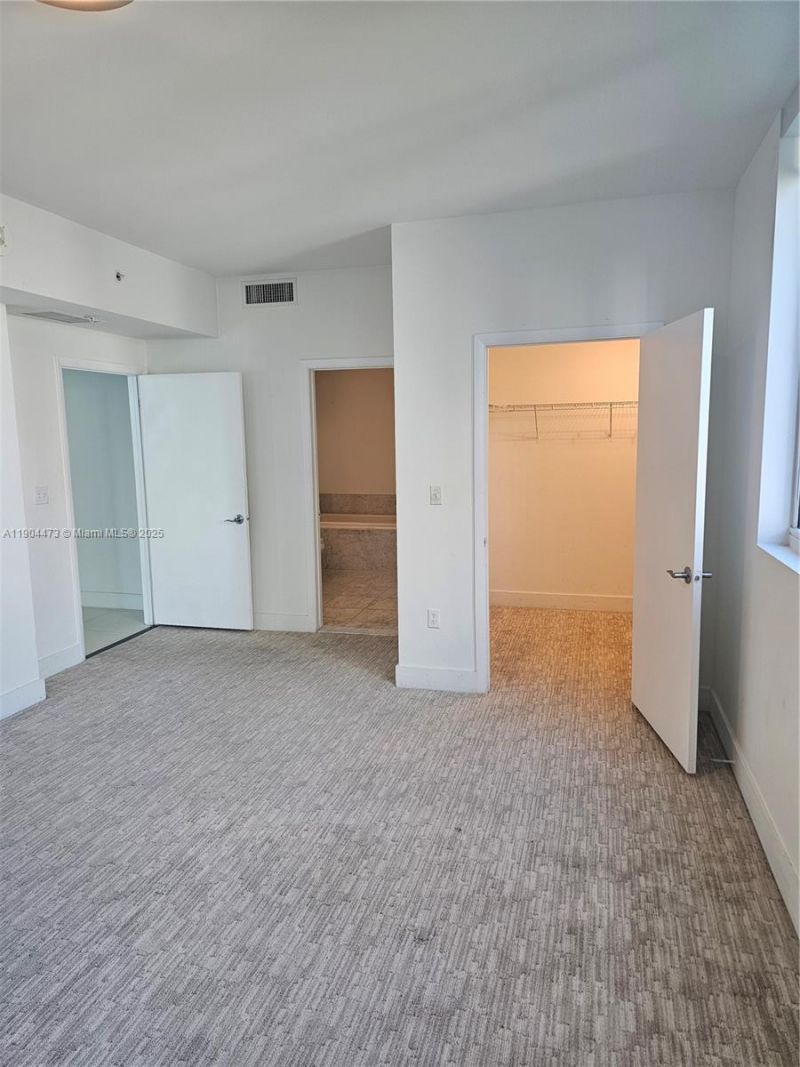 244 Biscayne Blvd, Unit 908, Miami, FL 33132 Photo