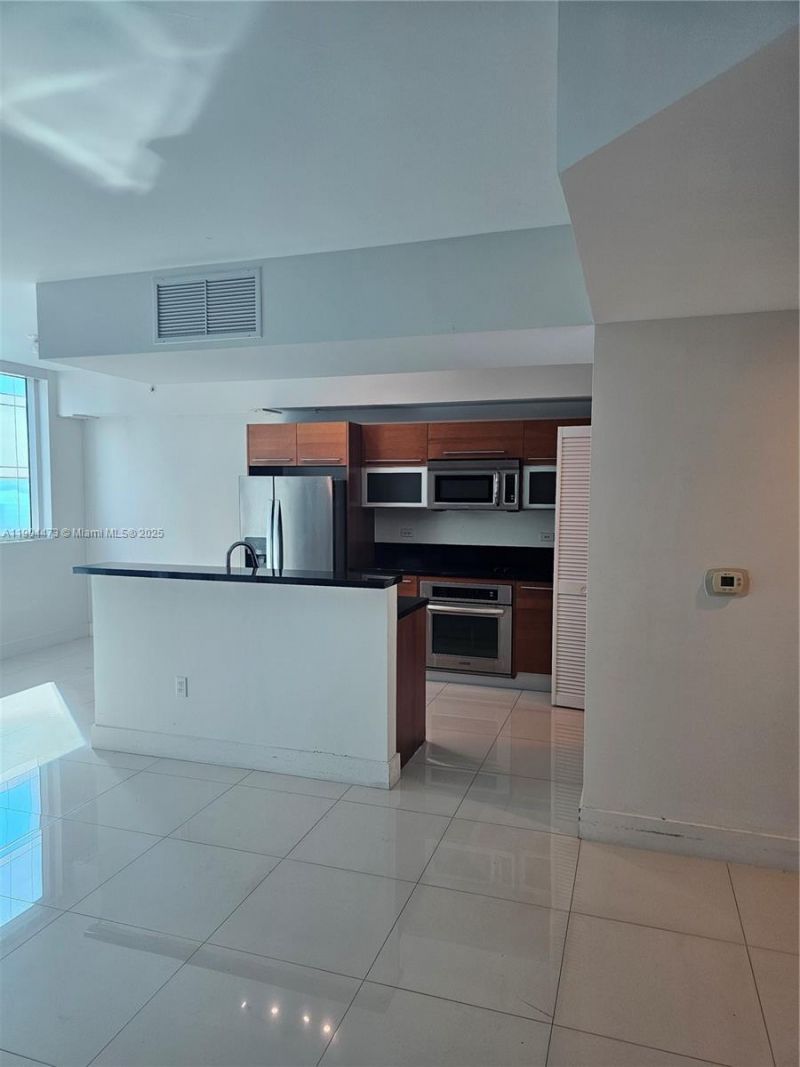 244 Biscayne Blvd, Unit 908, Miami, FL 33132 Photo
