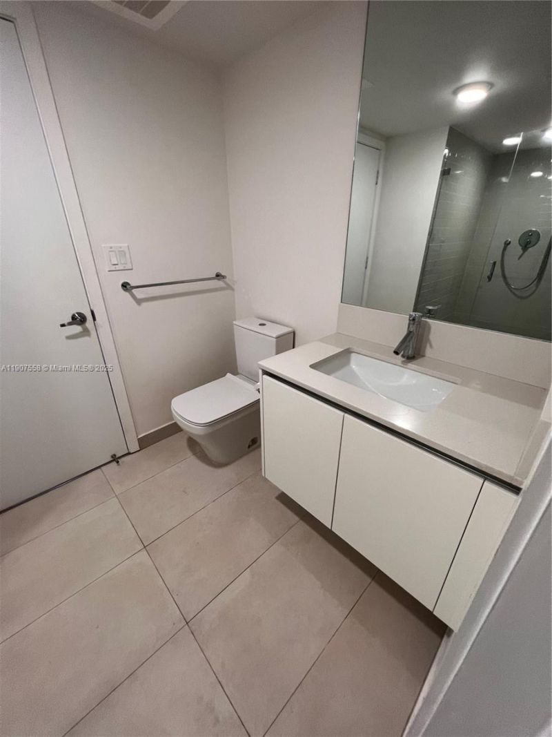 1025 92 St, Unit 803, Bay Harbor Islands, FL 33154 Photo