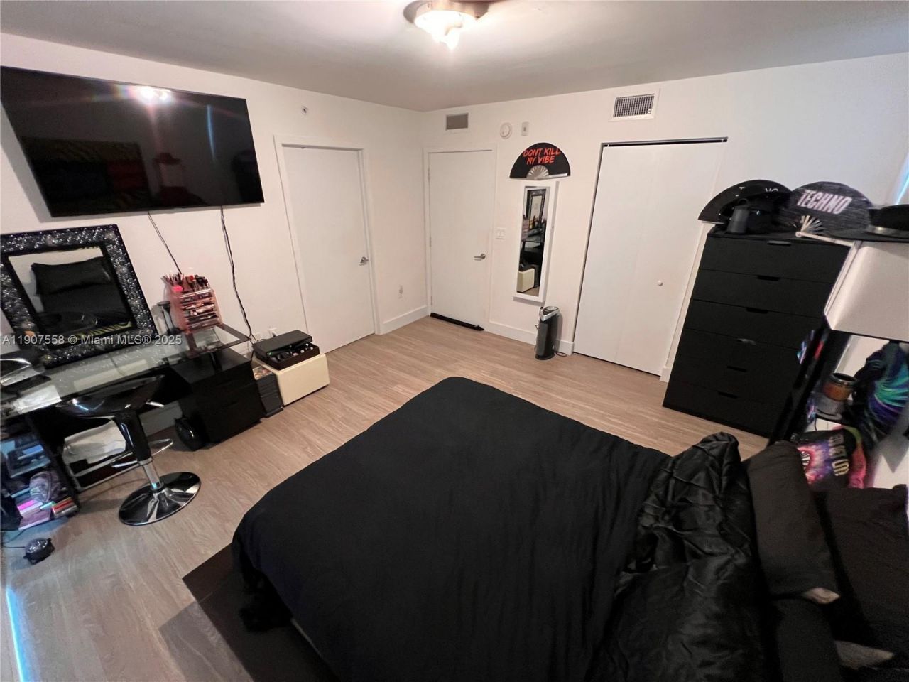 1025 92 St, Unit 803, Bay Harbor Islands, FL 33154 Photo