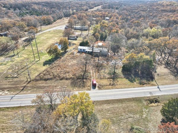 21402 W Coyote Trail, Sand Springs, OK 74063