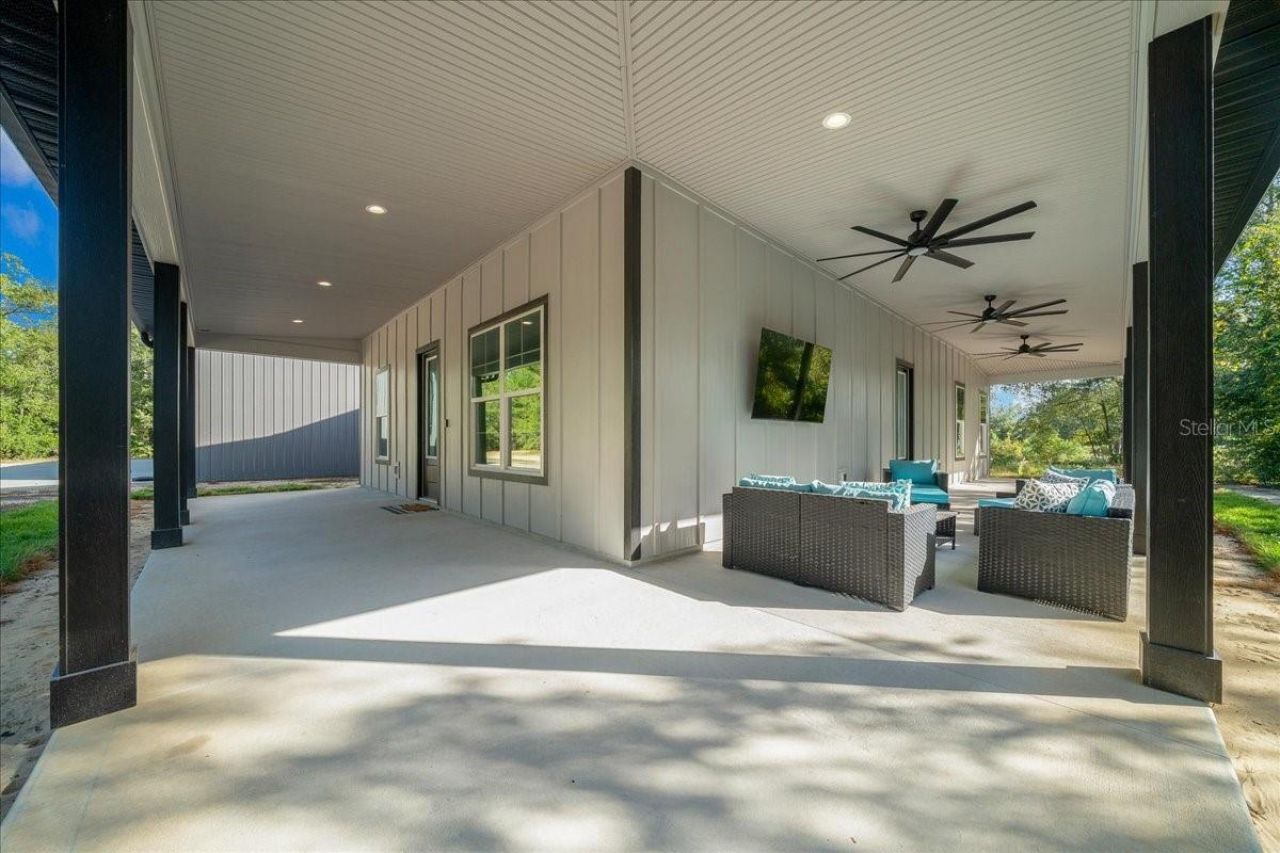 252 Malauka Road, Ocklawaha, FL 32179 Photo