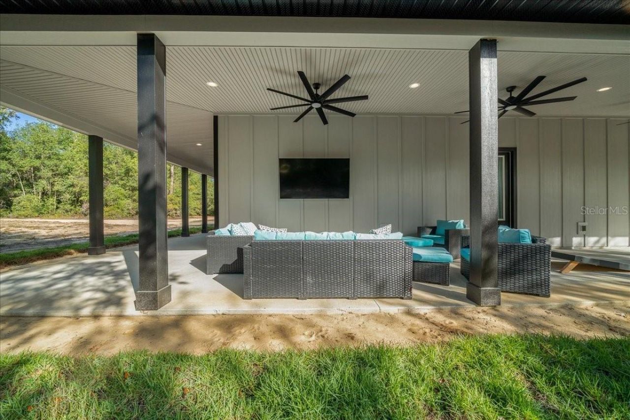 252 Malauka Road, Ocklawaha, FL 32179 Photo