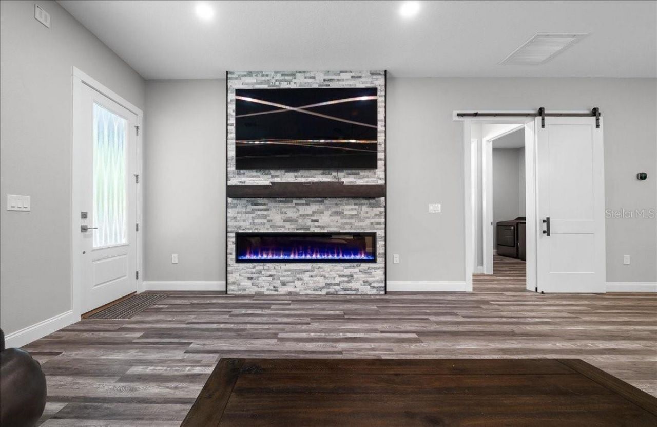 252 Malauka Road, Ocklawaha, FL 32179 Photo