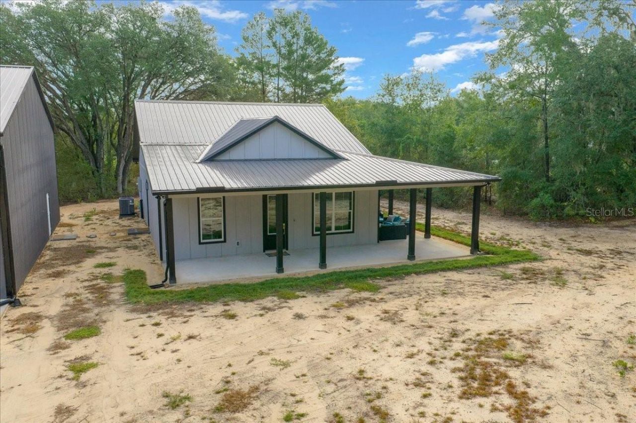252 Malauka Road, Ocklawaha, FL 32179 Photo