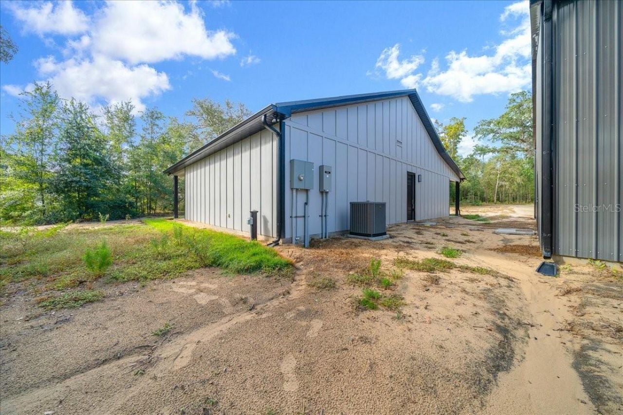 252 Malauka Road, Ocklawaha, FL 32179 Photo