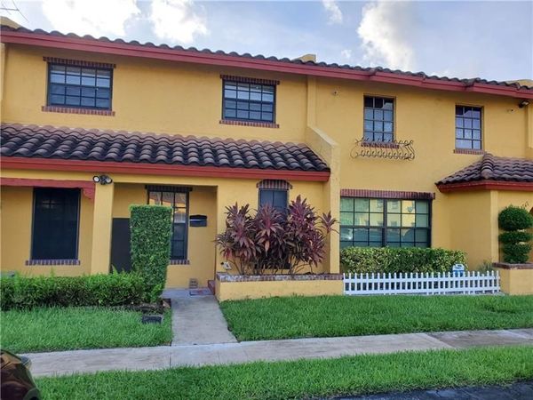 2743 NW 47th Ter, Unit 604, Lauderdale Lakes, FL 33313