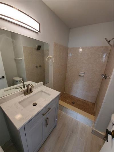 2743 NW 47th Ter, Unit 604, Lauderdale Lakes, FL 33313 Photo