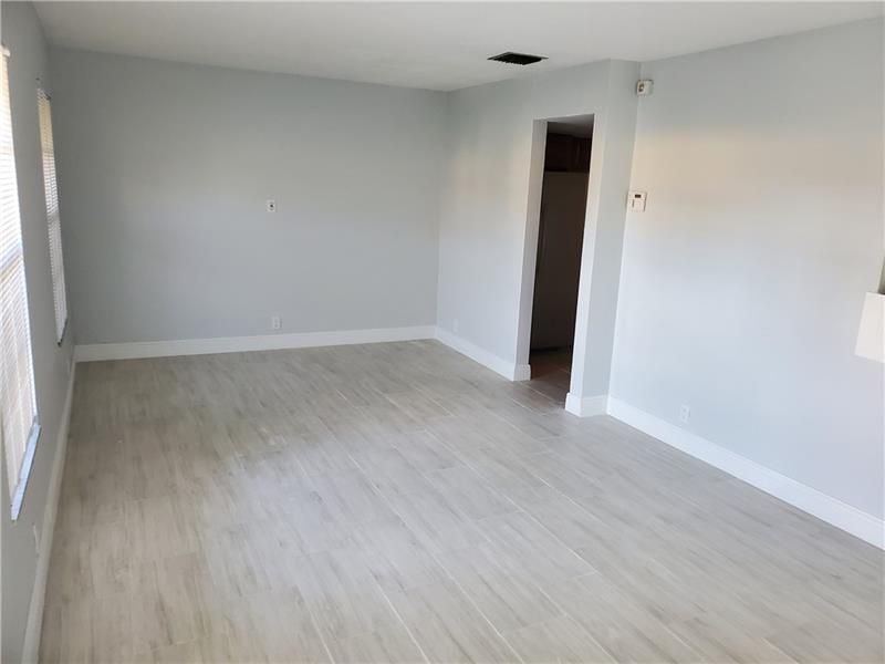 2743 NW 47th Ter, Unit 604, Lauderdale Lakes, FL 33313 Photo