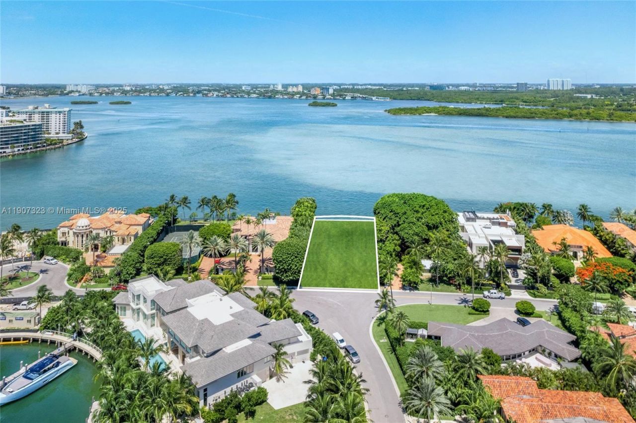 216 Bal Bay Dr, Bal Harbour, FL 33154 Photo