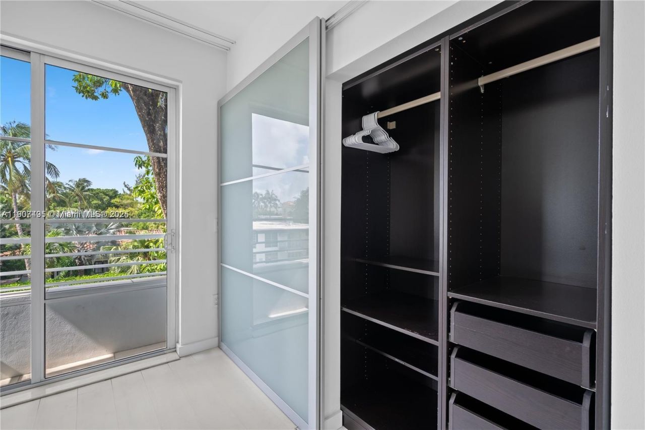 1600 Michigan Ave, Unit 7, Miami Beach, FL 33139 Photo