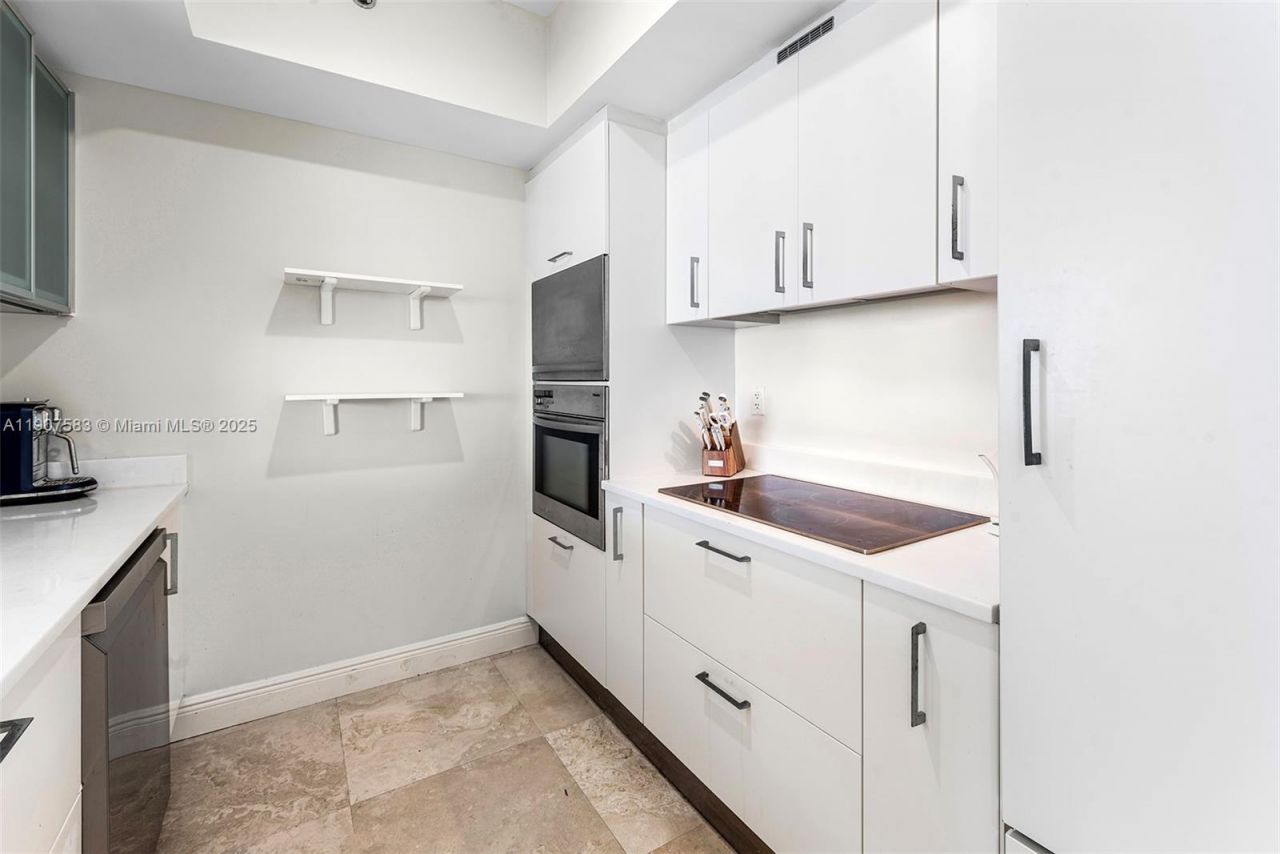 450 Alton Rd, Unit 3010, Miami Beach, FL 33139 Photo