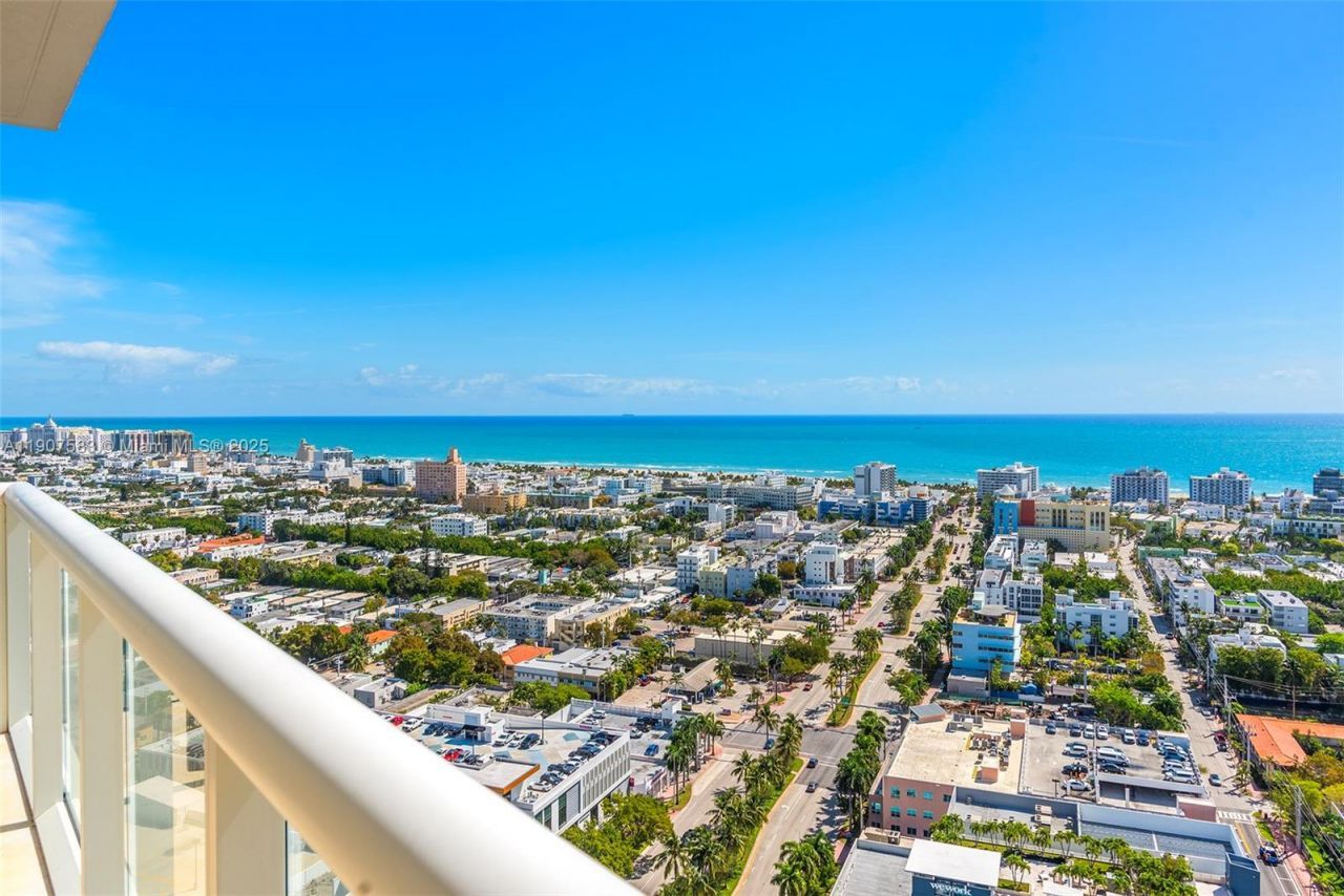 450 Alton Rd, Unit 3010, Miami Beach, FL 33139 Photo