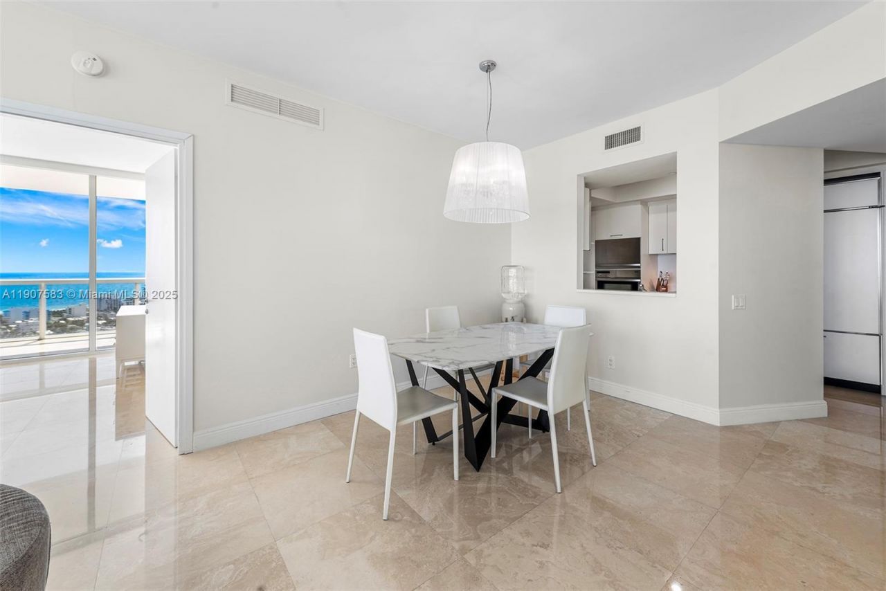 450 Alton Rd, Unit 3010, Miami Beach, FL 33139 Photo