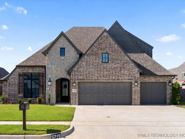 7710 N 147th East Avenue, Owasso, OK 74055