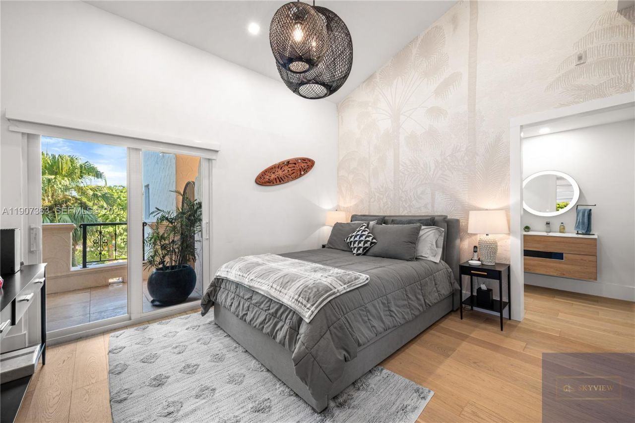 2236 Fisher Island Dr, Unit 3306, Miami Beach, FL 33109 Photo