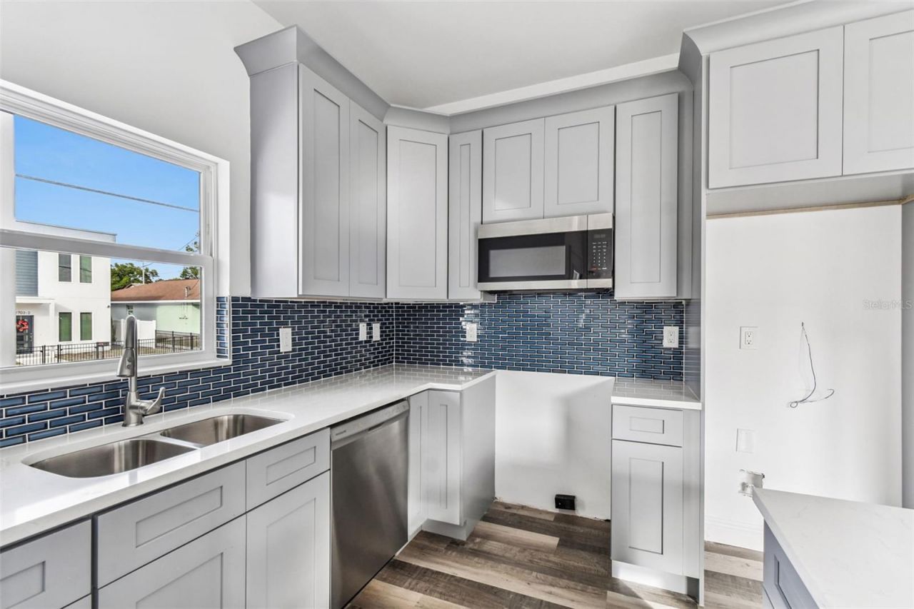 2313 E Columbus Drive, Tampa, FL 33605 Photo