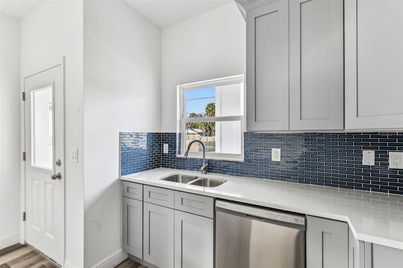 2313 E Columbus Drive, Tampa, FL 33605 Photo