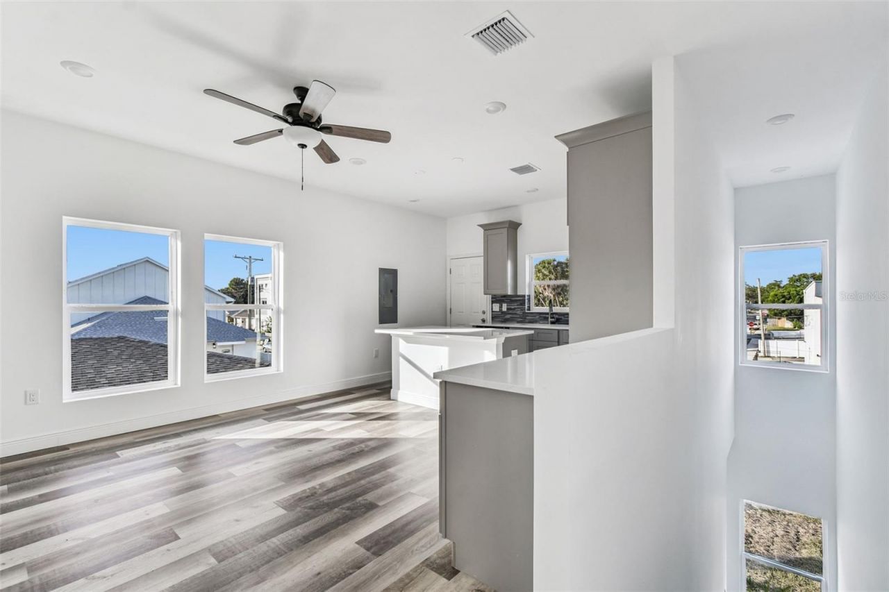 2313 E Columbus Drive, Tampa, FL 33605 Photo