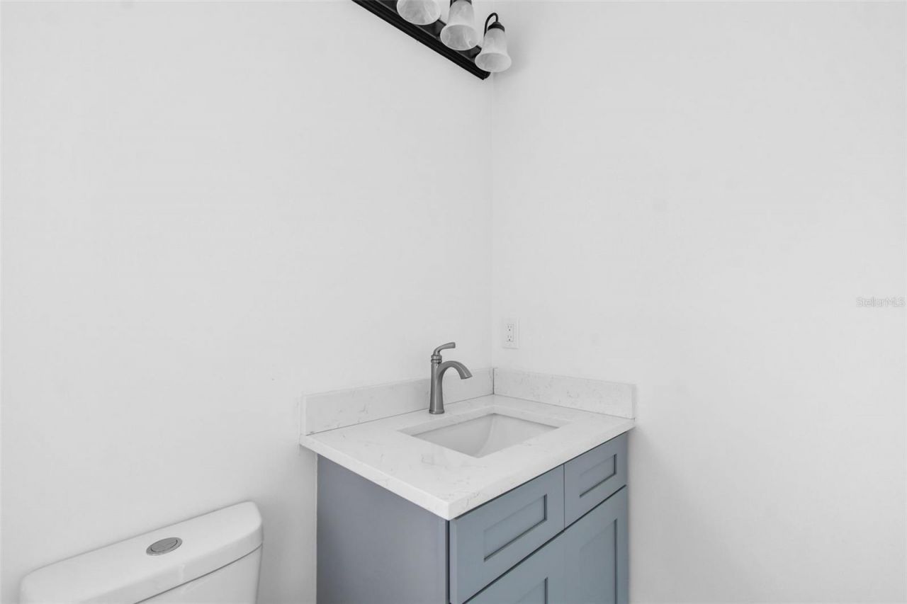 2313 E Columbus Drive, Tampa, FL 33605 Photo