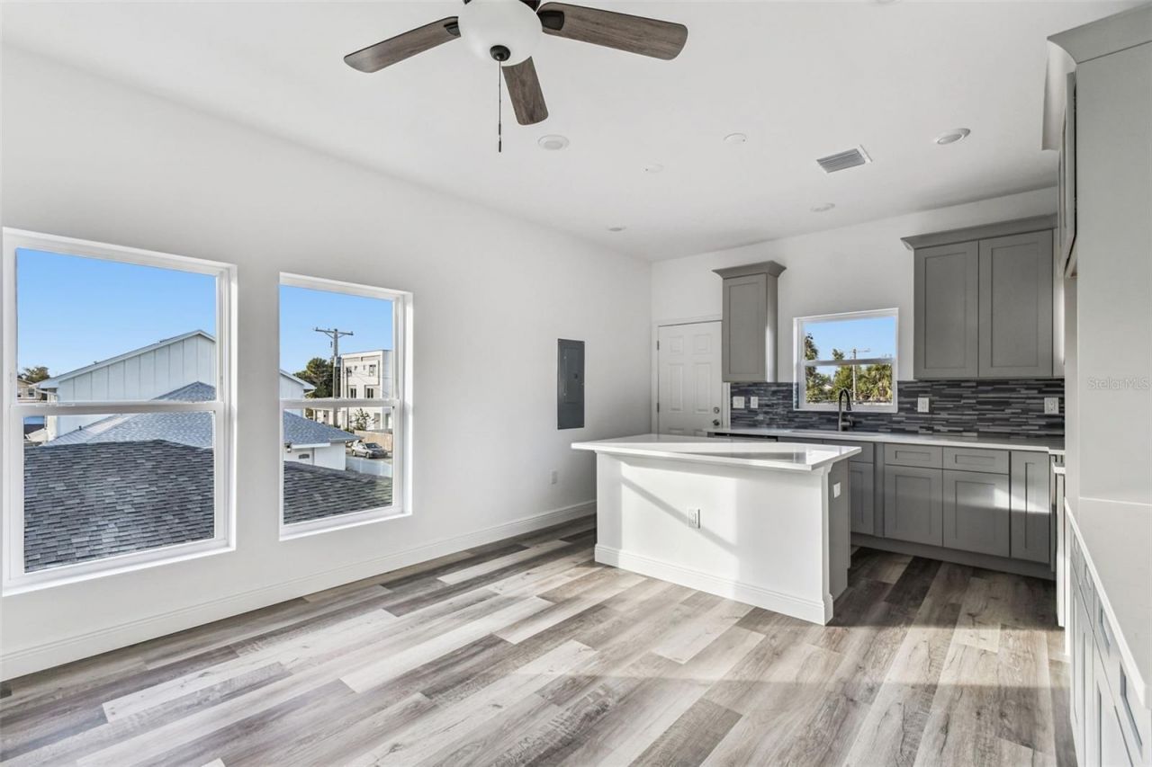 2313 E Columbus Drive, Tampa, FL 33605 Photo