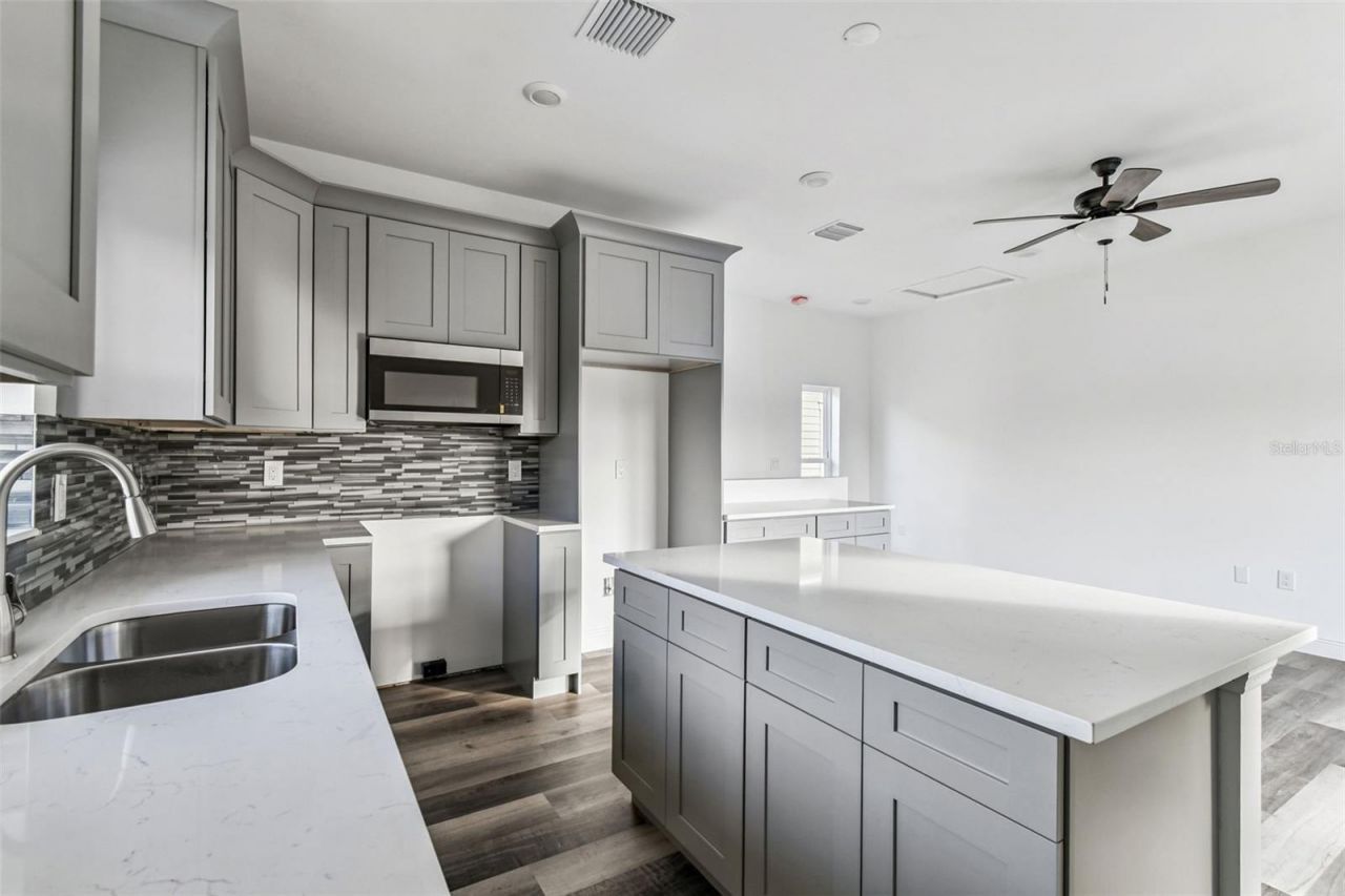 2313 E Columbus Drive, Tampa, FL 33605 Photo