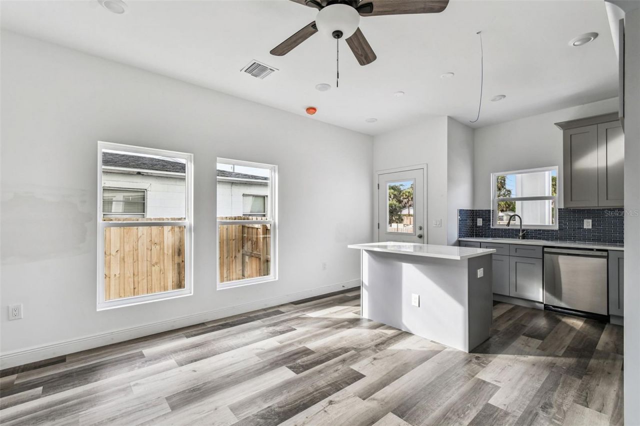 2313 E Columbus Drive, Tampa, FL 33605 Photo