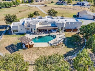 5040 Wind Hill Court, Fort Worth, TX 76179