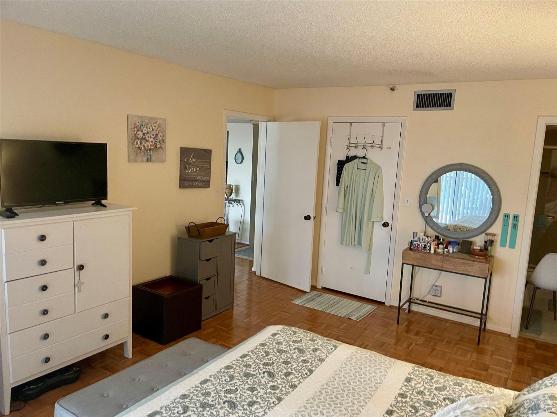 7030 Half Moon Cir, Unit 418, Hypoluxo, FL 33462 Photo