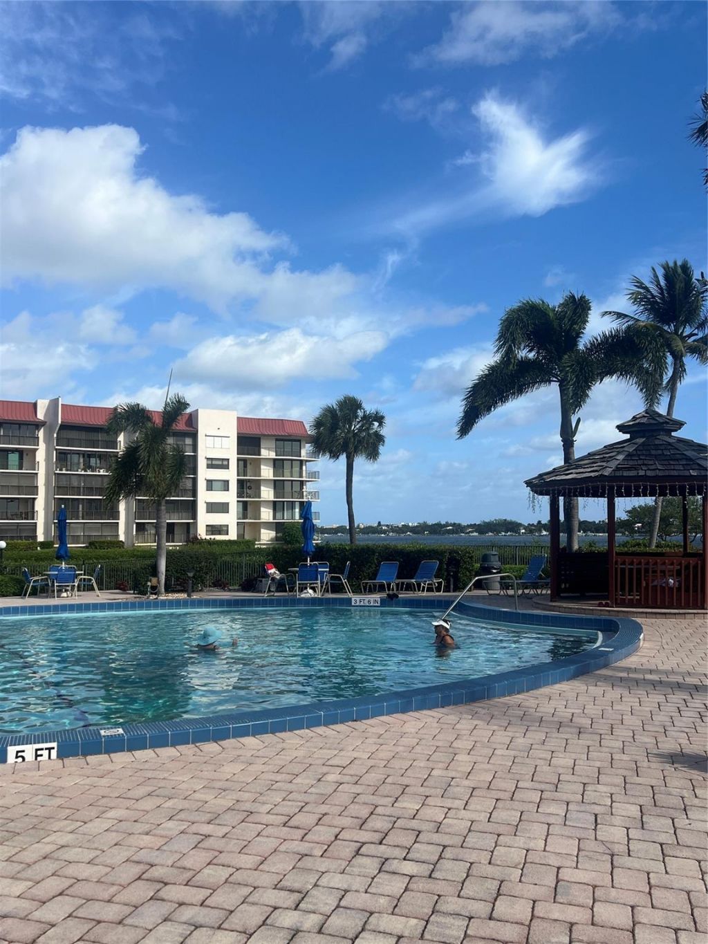 7030 Half Moon Cir, Unit 418, Hypoluxo, FL 33462 Photo