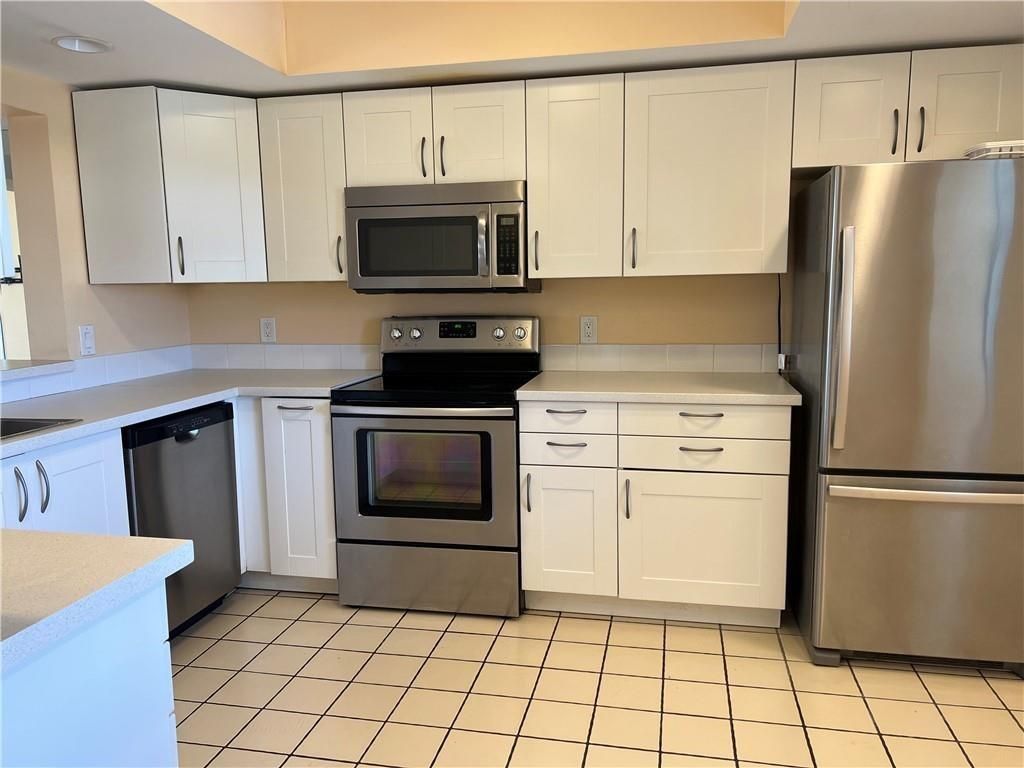 7030 Half Moon Cir, Unit 418, Hypoluxo, FL 33462 Photo