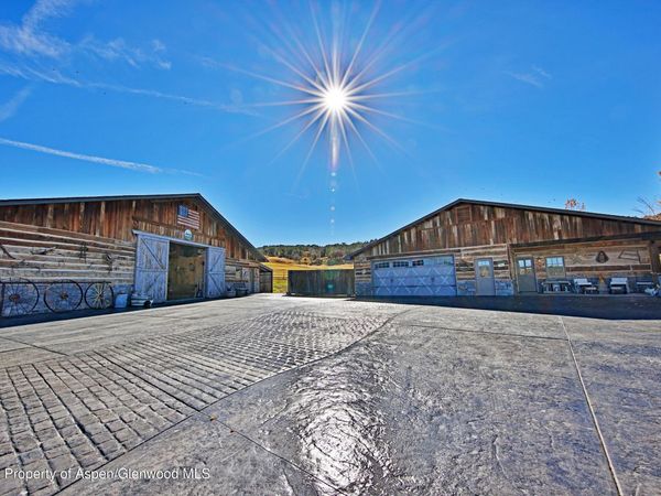 10497 54 7/10 Road, Molina, CO 81646
