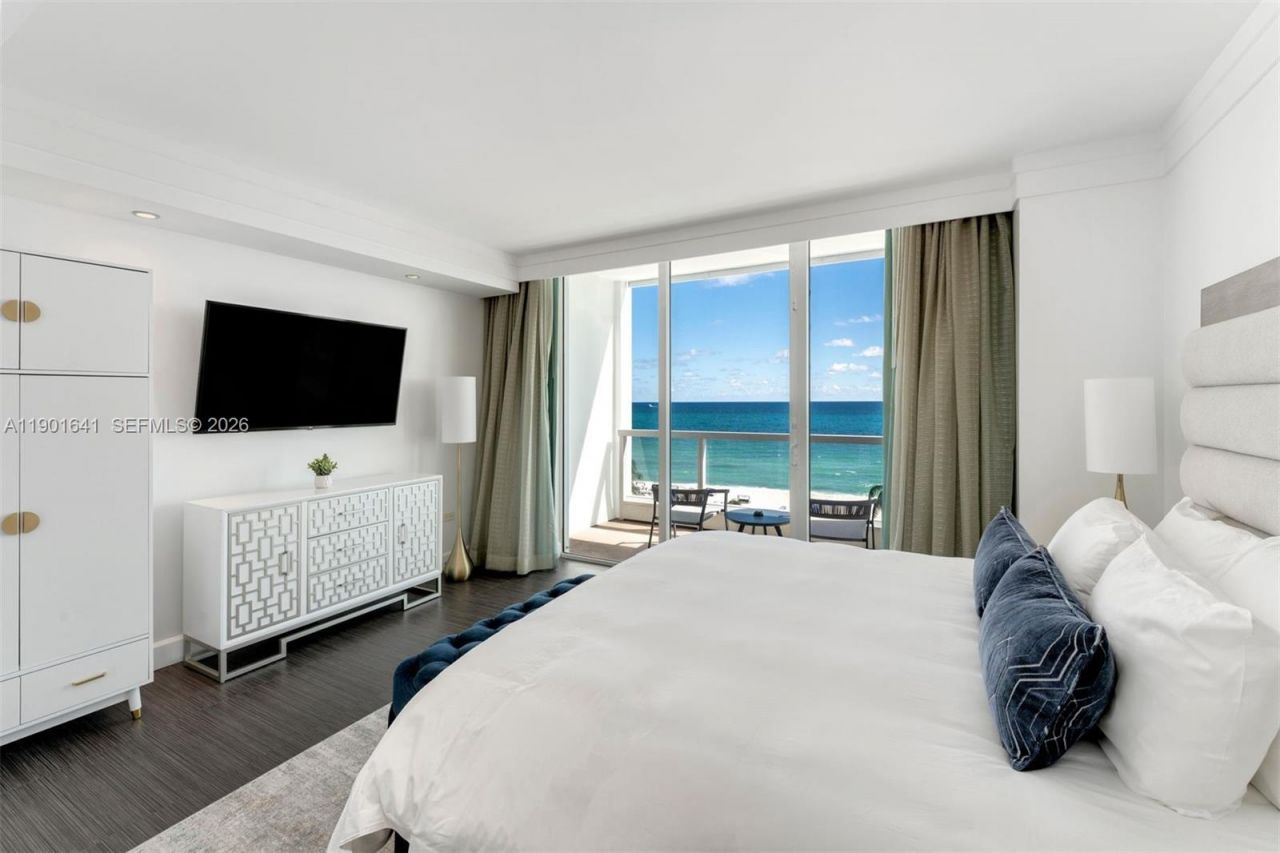 4391 Collins Ave, Unit 512, Miami Beach, FL 33140 Photo