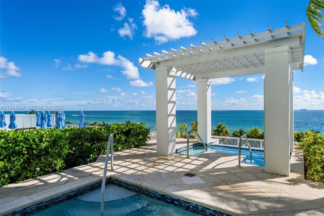 4391 Collins Ave, Unit 512, Miami Beach, FL 33140 Photo