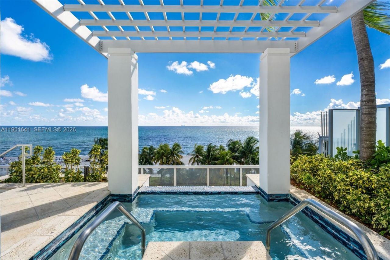 4391 Collins Ave, Unit 512, Miami Beach, FL 33140 Photo