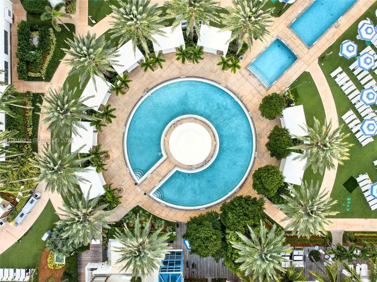 4391 Collins Ave, Unit 512, Miami Beach, FL 33140 Photo