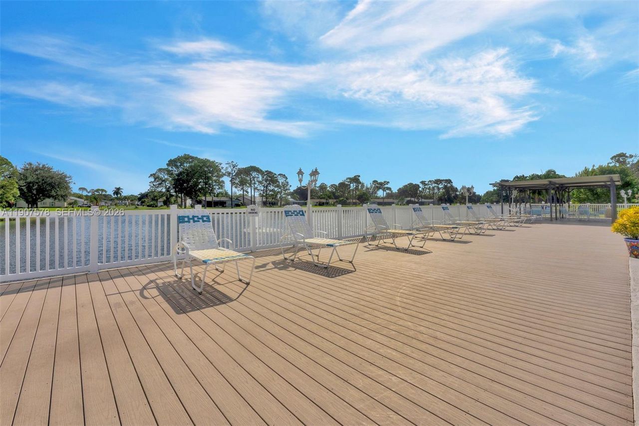 442 Pine Glen Ln, Unit D-2, Greenacres, FL 33463 Photo