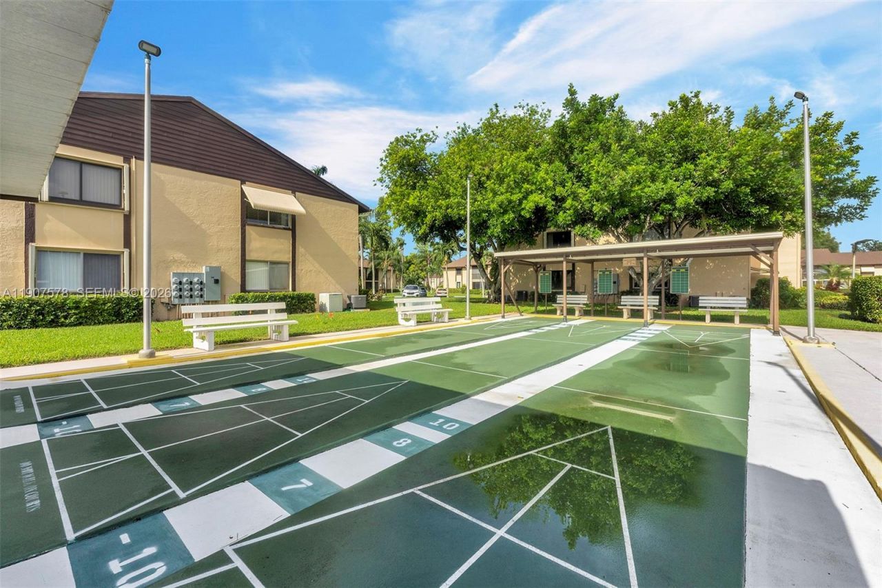 442 Pine Glen Ln, Unit D-2, Greenacres, FL 33463 Photo