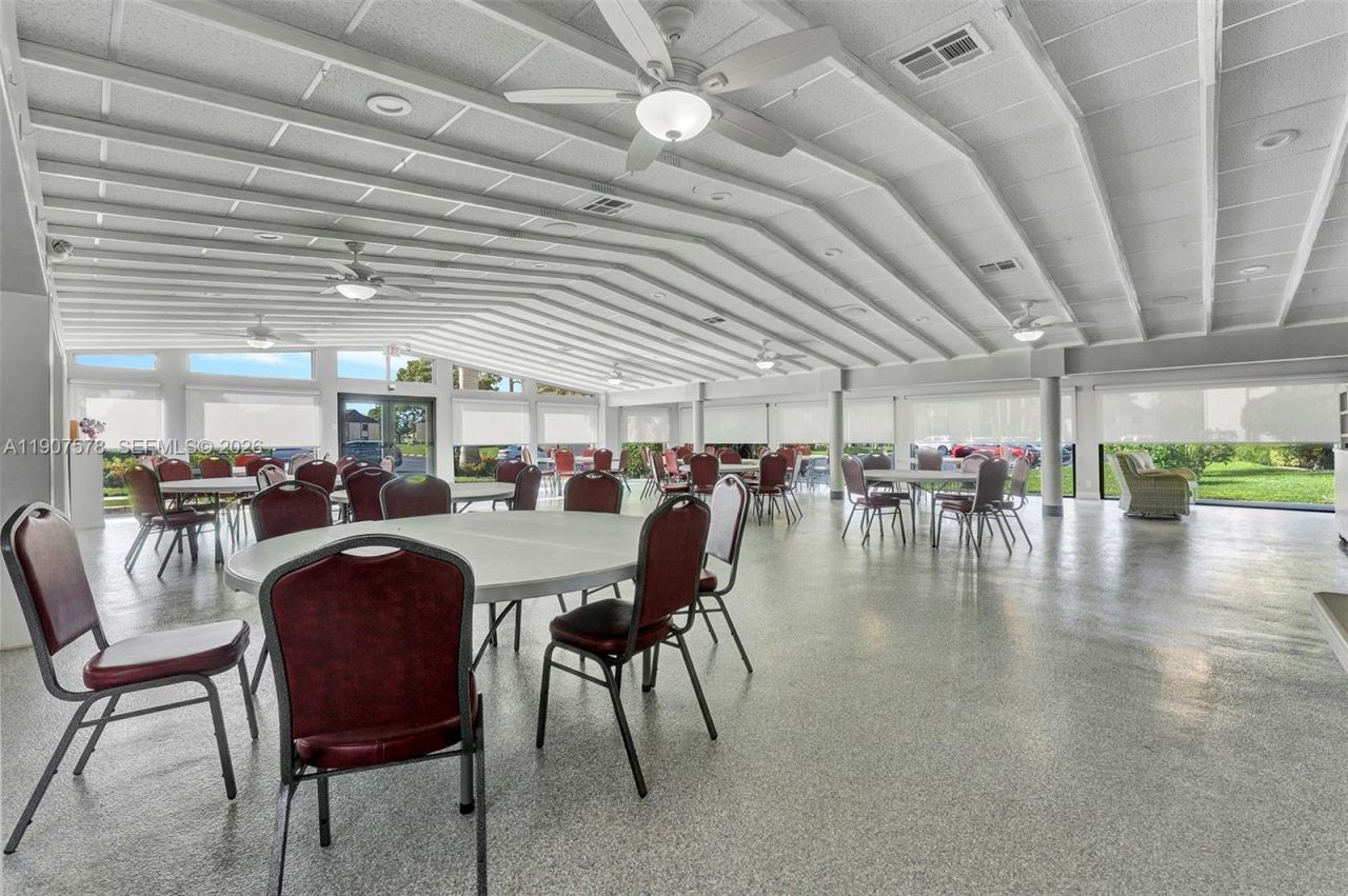 442 Pine Glen Ln, Unit D-2, Greenacres, FL 33463 Photo