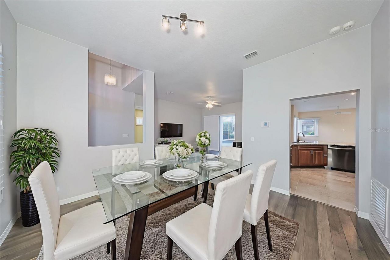 2320 Platinum Drive, Sun City Center, FL 33573 Photo