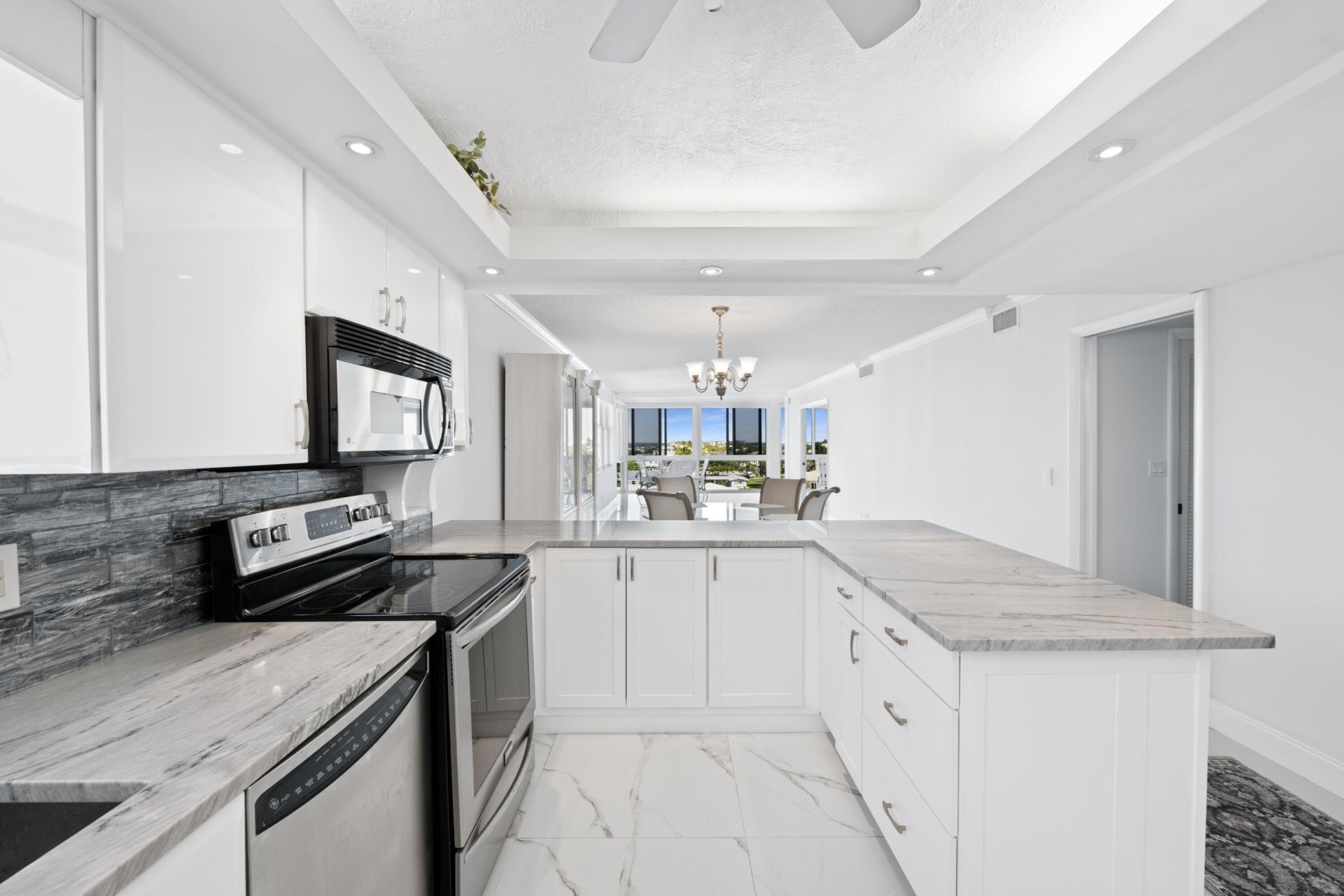 3100 NE 49th Street, Unit 601, Fort Lauderdale, FL 33308 Photo