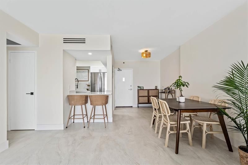 1200 West Avenue, Unit 604, Miami Beach, FL 33139 Photo