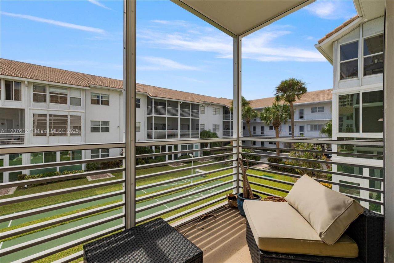 1461 S Ocean Blvd, Unit 222, Lauderdale by the Sea, FL 33062 Photo