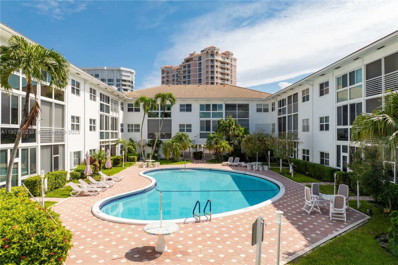 1461 S Ocean Blvd, Unit 222, Lauderdale by the Sea, FL 33062 Photo