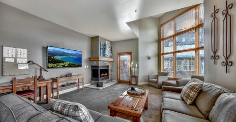 2100 North Village Drive, Truckee, CA 96161 Photo