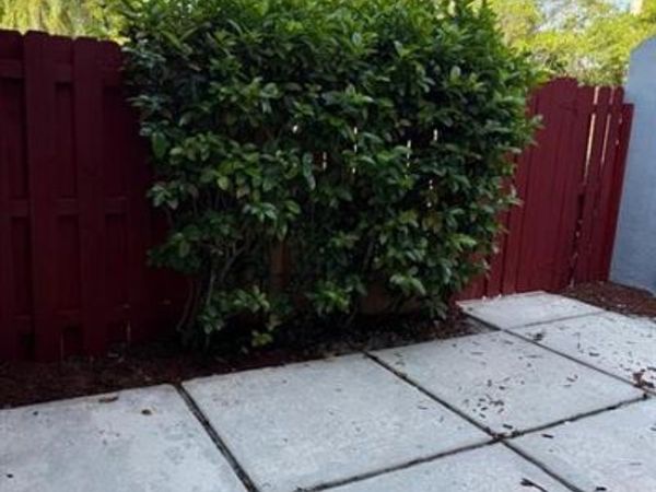 1 Crossing Circle, Unit C, Boynton Beach, FL 33435