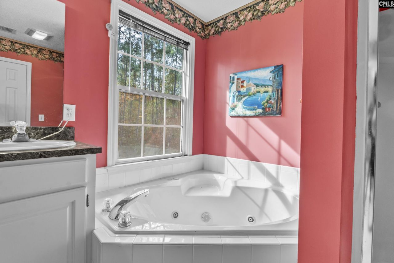 128 Laurel Court Photo 20